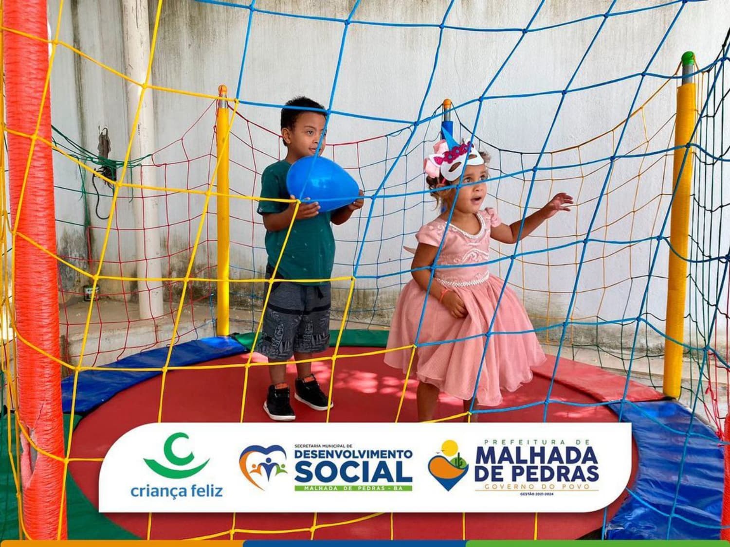 Criança Feliz